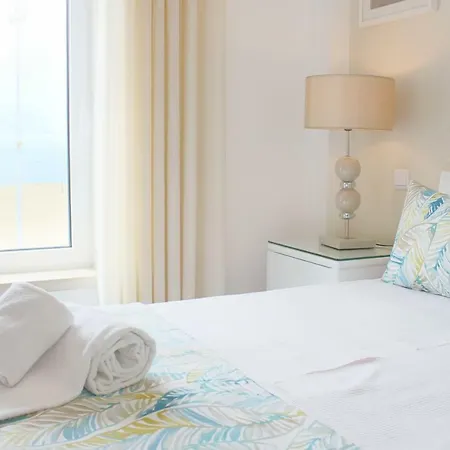 Holidays Marginal Daire