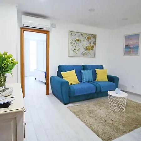 Holidays Marginal Daire *