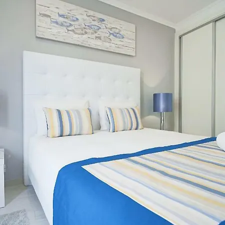 Apartment Holidays Marginal Nazaré