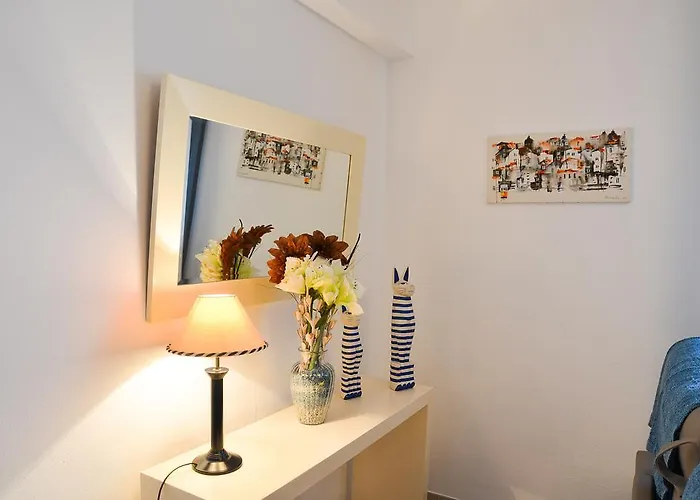 Holidays Marginal * נאזרה