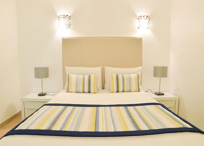 Holidays Marginal נאזרה