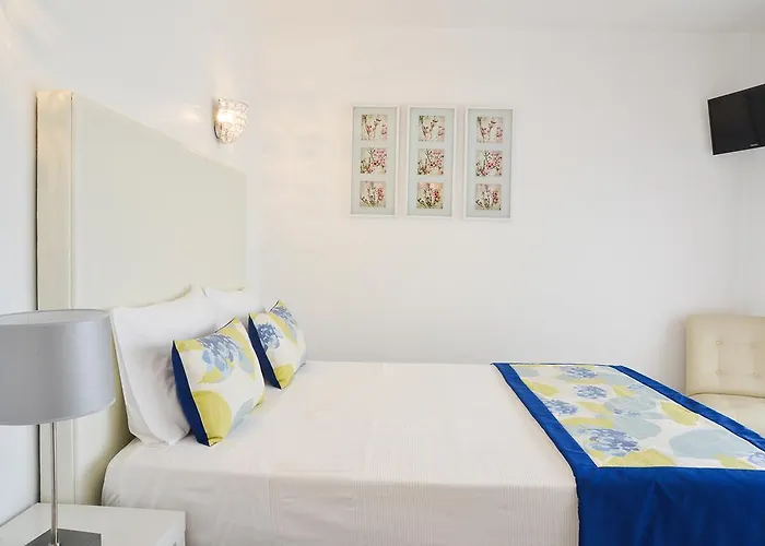 Holidays Marginal Apartamento Nazaré