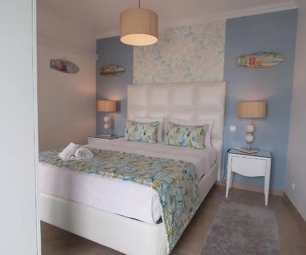 Holidays Marginal נאזרה