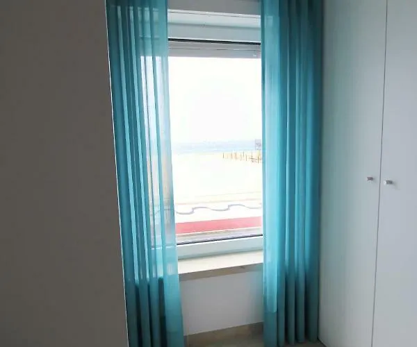 Holidays Marginal Apartamento Nazaré