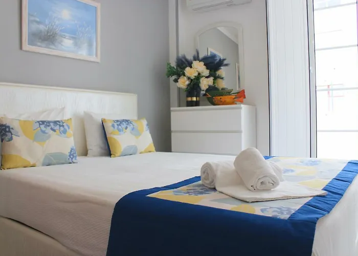 Holidays Marginal Apartamento *